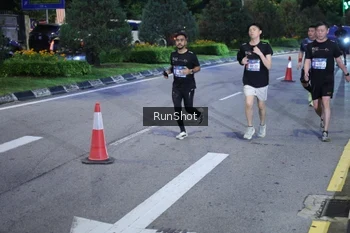 Runner Photo 4247126