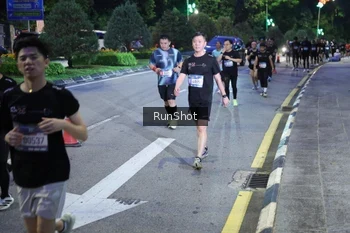 Runner Photo 4247133