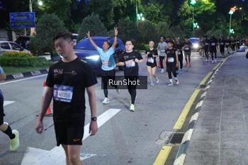 Runner Photo 4247140