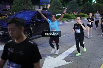 Runner Photo 4247147