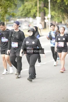 Runner Photo 4247157