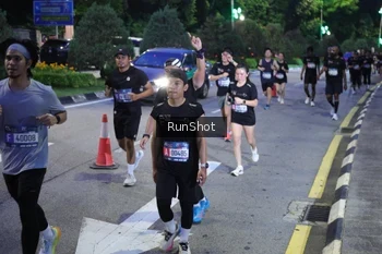 Runner Photo 4247184