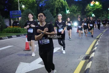 Runner Photo 4247214