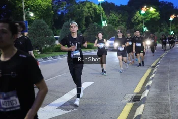 Runner Photo 4247219