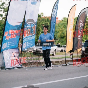 Runner Photo 424722