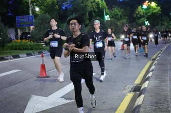 Runner Photo 4247223