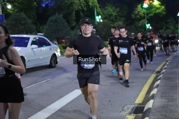 Runner Photo 4247228