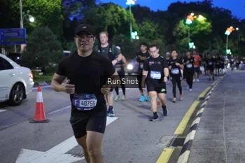 Runner Photo 4247231