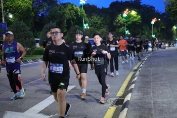 Runner Photo 4247251