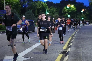 Runner Photo 4247255