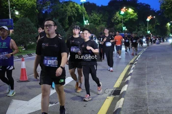 Runner Photo 4247259