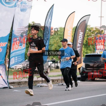 Runner Photo 424726