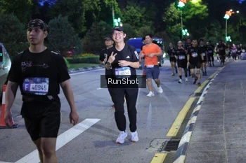 Runner Photo 4247260