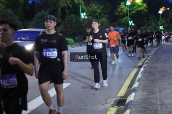 Runner Photo 4247263