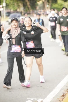 Runner Photo 4247271