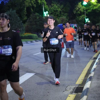 Runner Photo 4247272