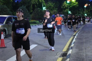 Runner Photo 4247273