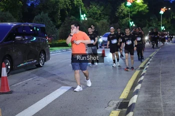 Runner Photo 4247274