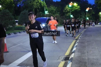 Runner Photo 4247278
