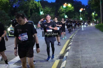 Runner Photo 4247305