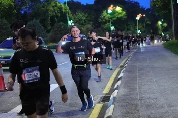 Runner Photo 4247310