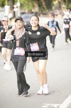 Runner Photo 4247312