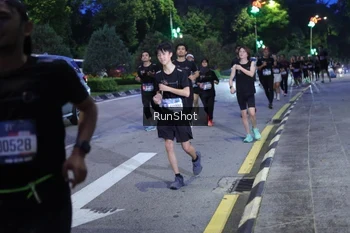Runner Photo 4247319