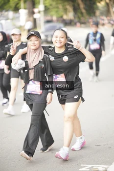 Runner Photo 4247323