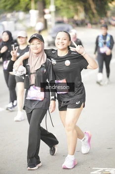 Runner Photo 4247334