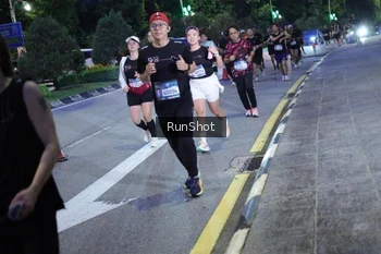 Runner Photo 4247355