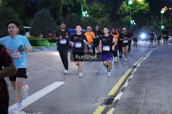 Runner Photo 4247361