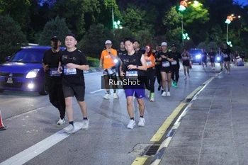 Runner Photo 4247366