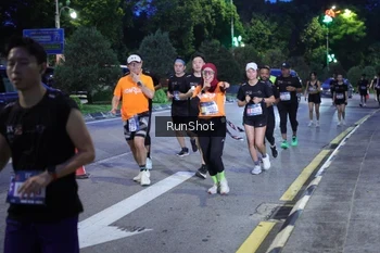 Runner Photo 4247383