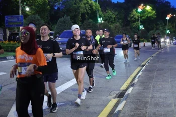 Runner Photo 4247388