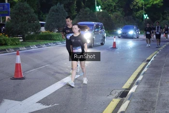 Runner Photo 4247420