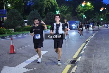 Runner Photo 4247430
