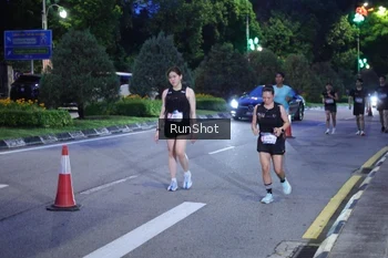 Runner Photo 4247434