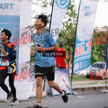 Runner Photo 424745