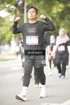 Runner Photo 4247466