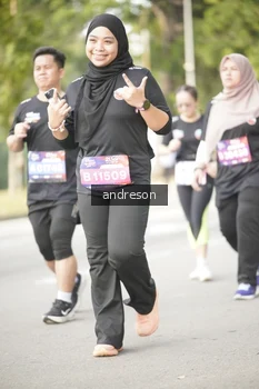 Runner Photo 4247492