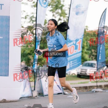 Runner Photo 424755