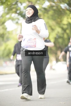 Runner Photo 4247577