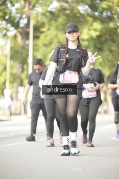 Runner Photo 4247655