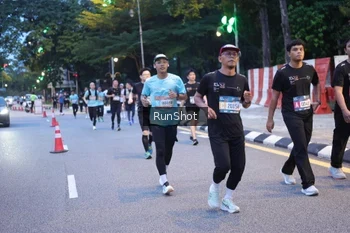 Runner Photo 4247682