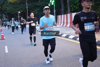 Runner Photo 4247683