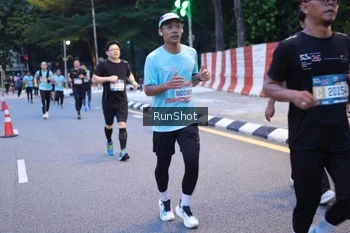 Runner Photo 4247684