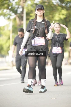 Runner Photo 4247689