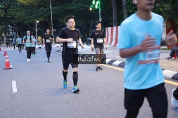Runner Photo 4247691