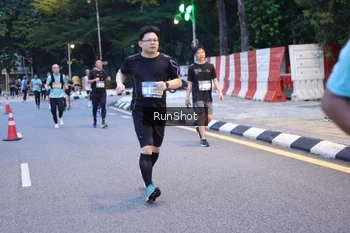 Runner Photo 4247702