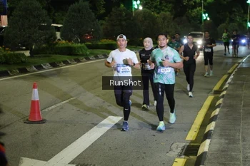 Runner Photo 4247714